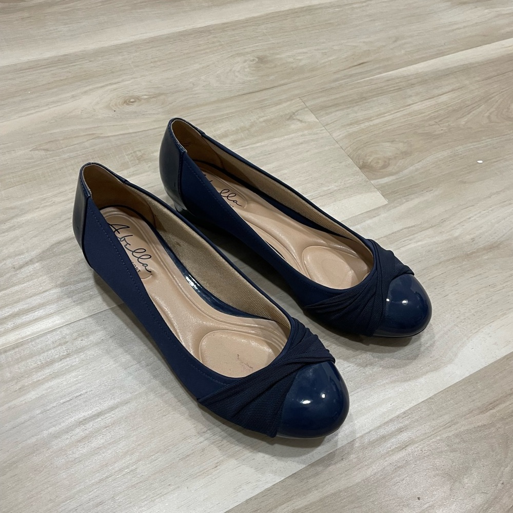 Abella Women's Blue platform heels